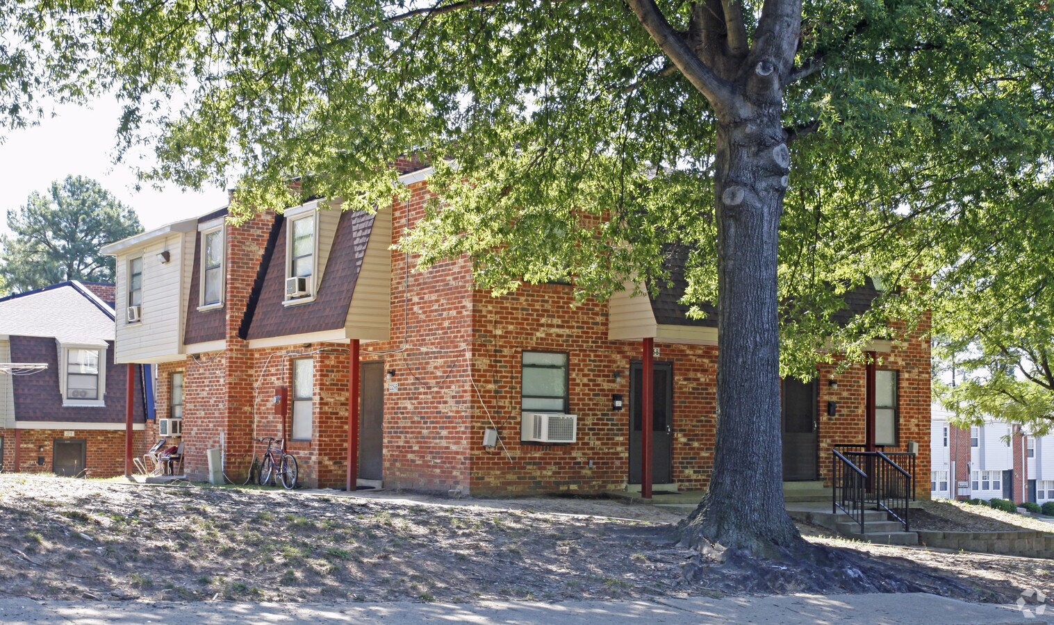 Photo - 2119-2323 Afton Ave