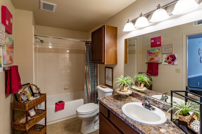 1BR, 1BA - A8