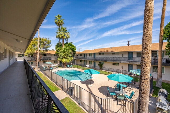 Building Photo - Darwin Apartments