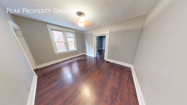 Photo - 2334 Stratford Ave Unit Fall 2026 Housing Near Campus!