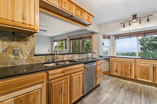 Photo - 15216 Paddington Cir