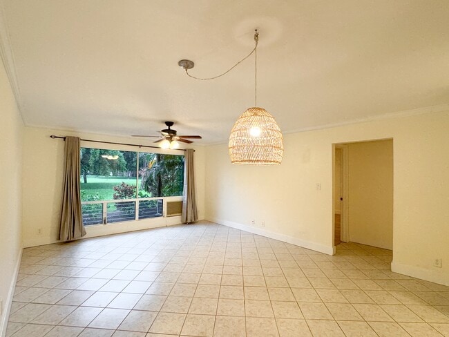 Building Photo - 15 Kulanihakoi St