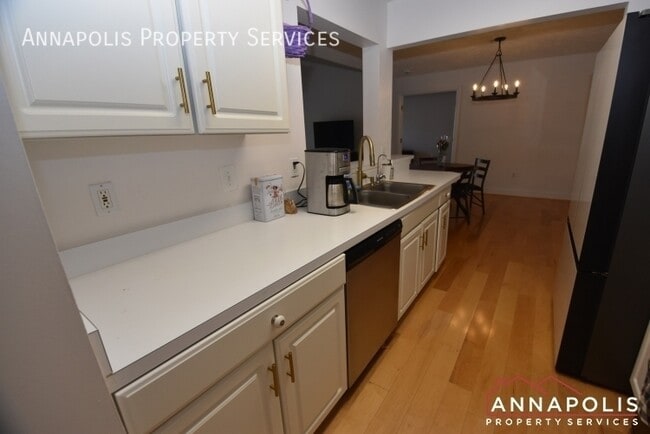 Photo - 2003 Phillips Terrace Unit 9