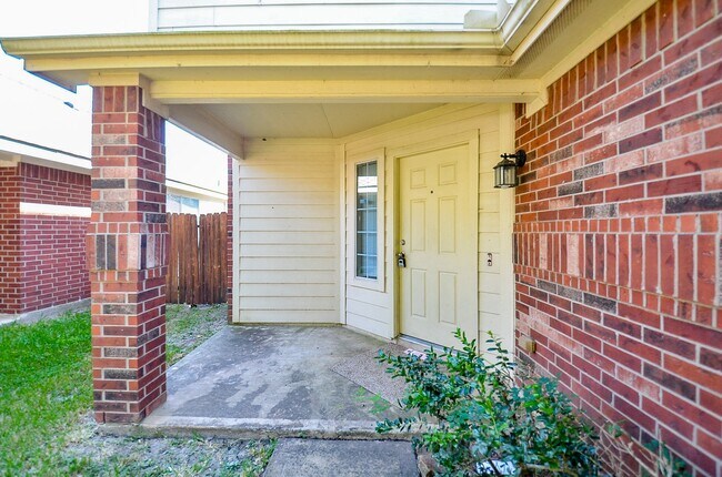 Photo - 14343 Hillard Green Ln