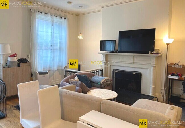 Photo - 483 Beacon St Unit 1R