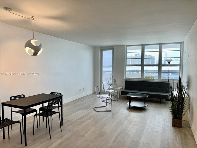 Photo - 100 Lincoln Rd Unit 1541