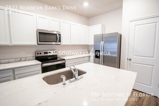 2822 Newbern Banks Dr