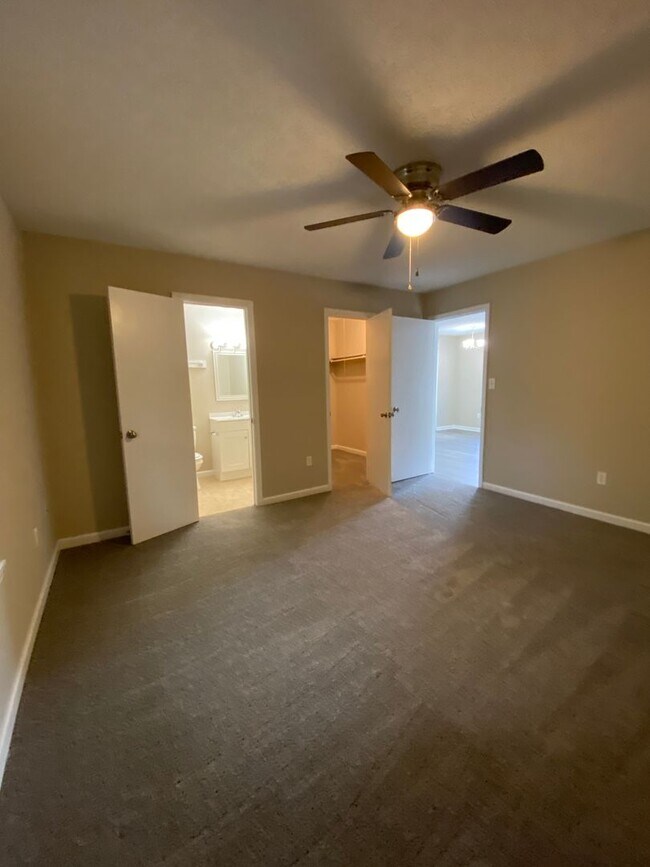 Photo - 105 Howell Way Unidad 105 Howell Way - 3