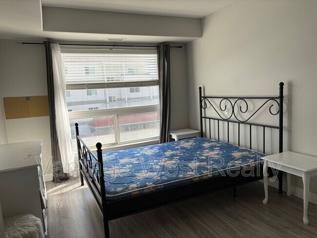 Photo - 3115-3115 De Montreuil Ct