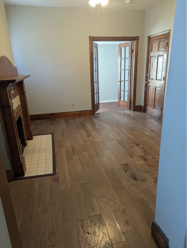 Photo - 410 Tyson Pl