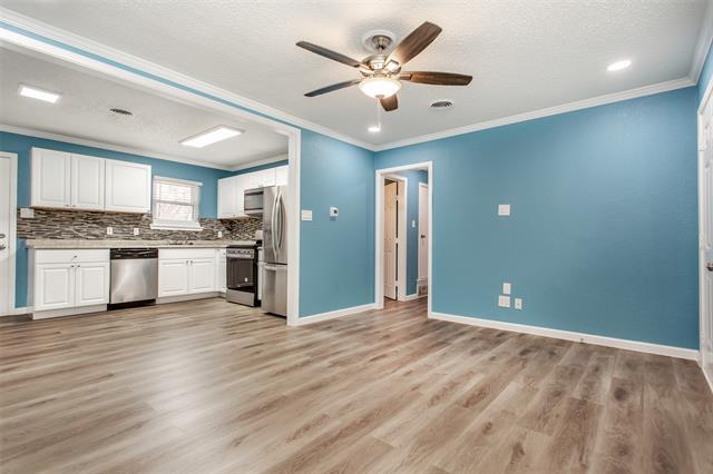 Photo - 926 Powell Rd