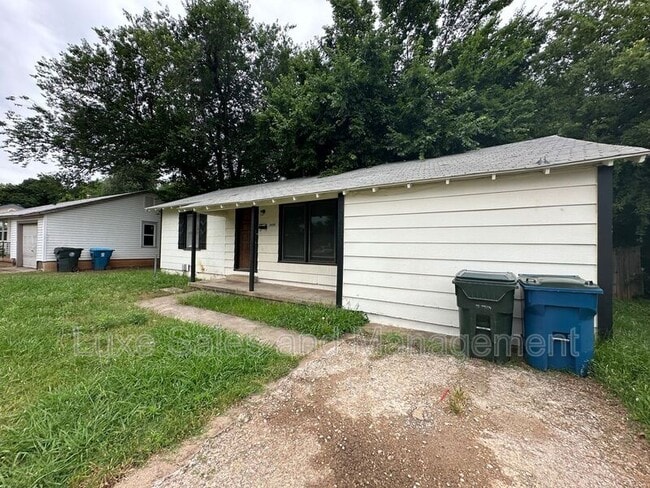 Photo - 3409 Willow Creek Dr