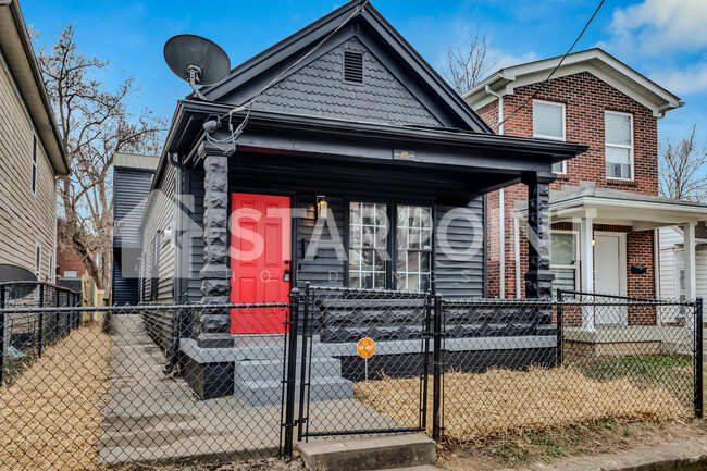 Photo - 2206 W Ormsby Ave House