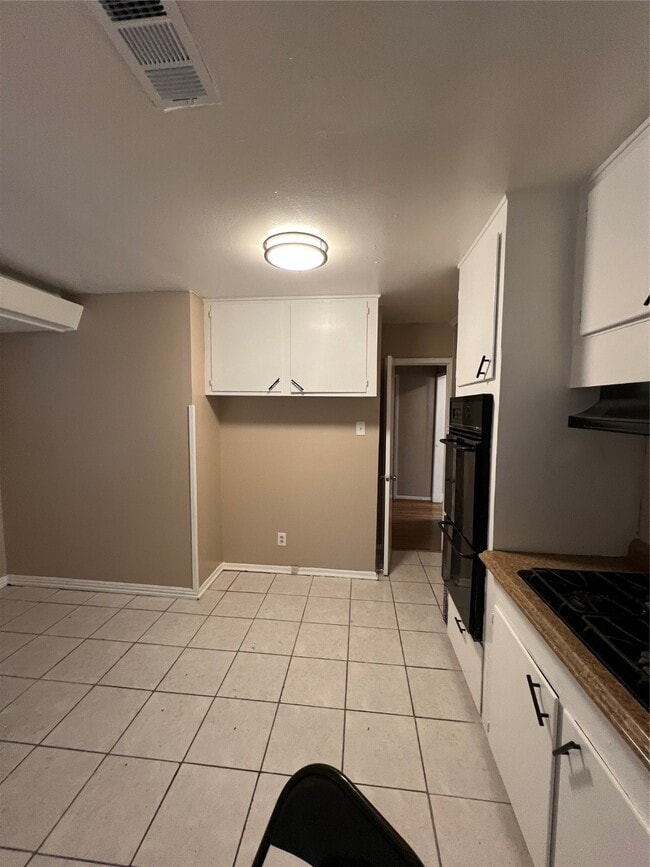 Photo - 5319 Cortelyou Ln