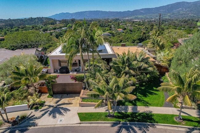 Photo - 1358 Crestline Dr