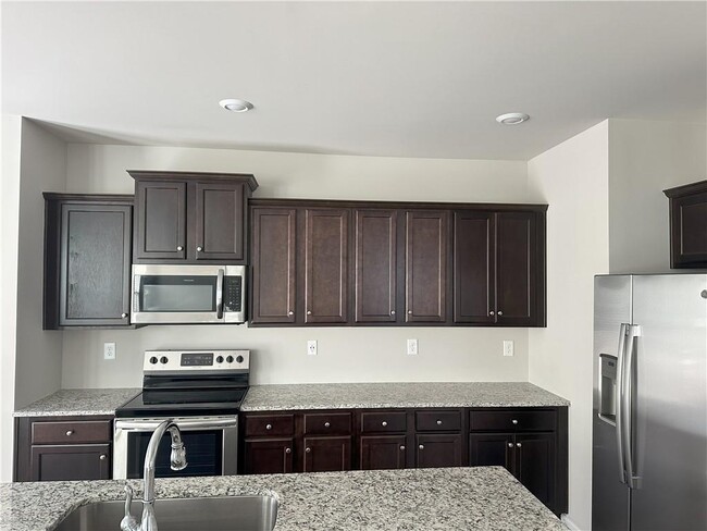 Photo - 4950 Hillstone Dr