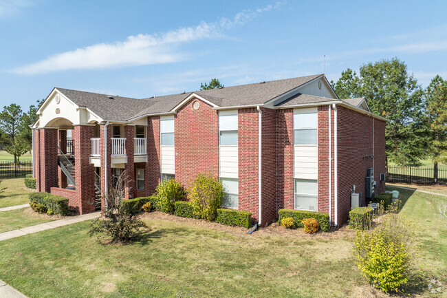 Building Photo - The Links of Madison County Rental