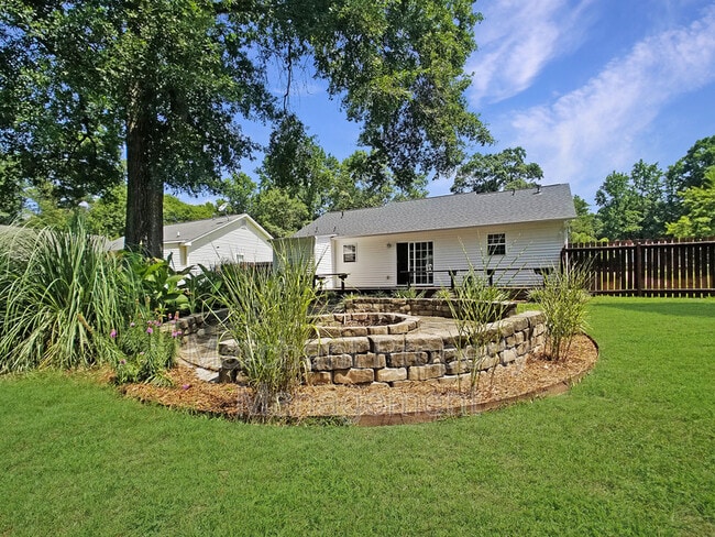 Photo - 127 Old Petrie Rd