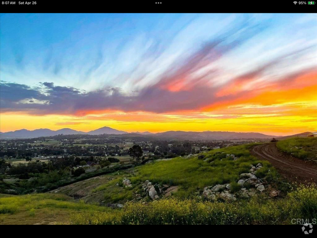 Building Photo - Custom Ranch with Sunset Views Rental