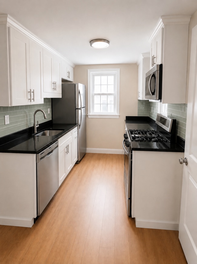 Building Photo - 820 Berkeley Ave NW Unit B