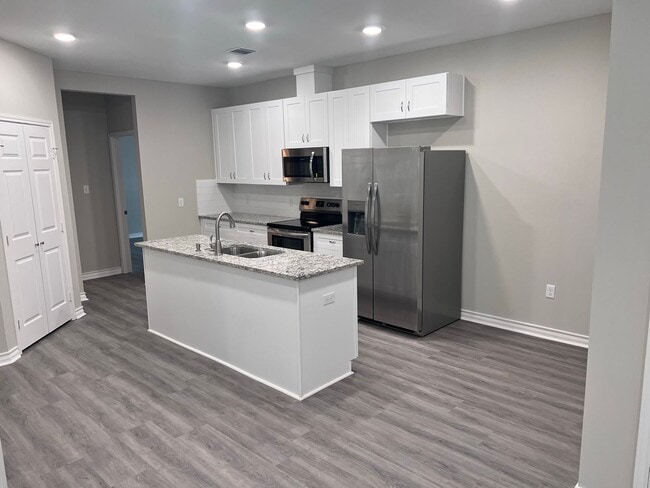 Photo - 312 E Watson St Unidad B