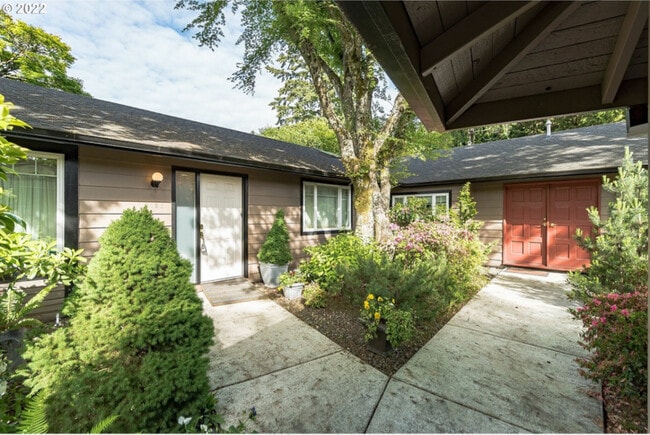 Building Photo - 9125 SW Monterey Pl Rental