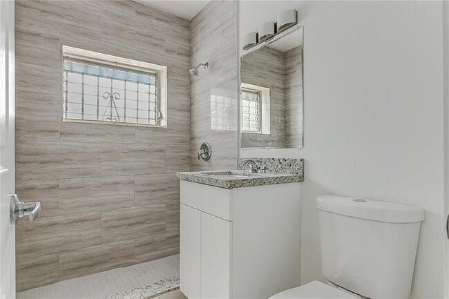 Photo - 5715 NW 6th Ave