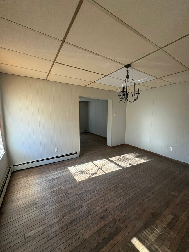 Photo - 725 Wheeler Ave