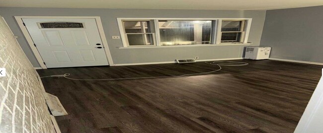 Photo - 409 West Ave