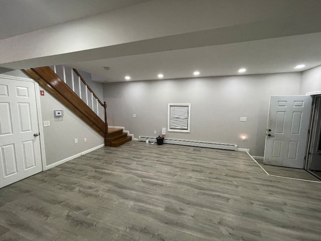 Building Photo - 39 W Pleasant St