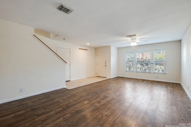 Photo - 8811 Breezefield