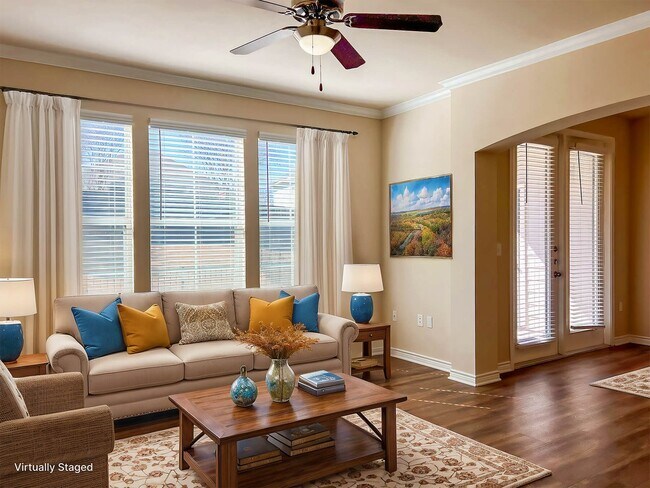 Building Photo - Villa Lago