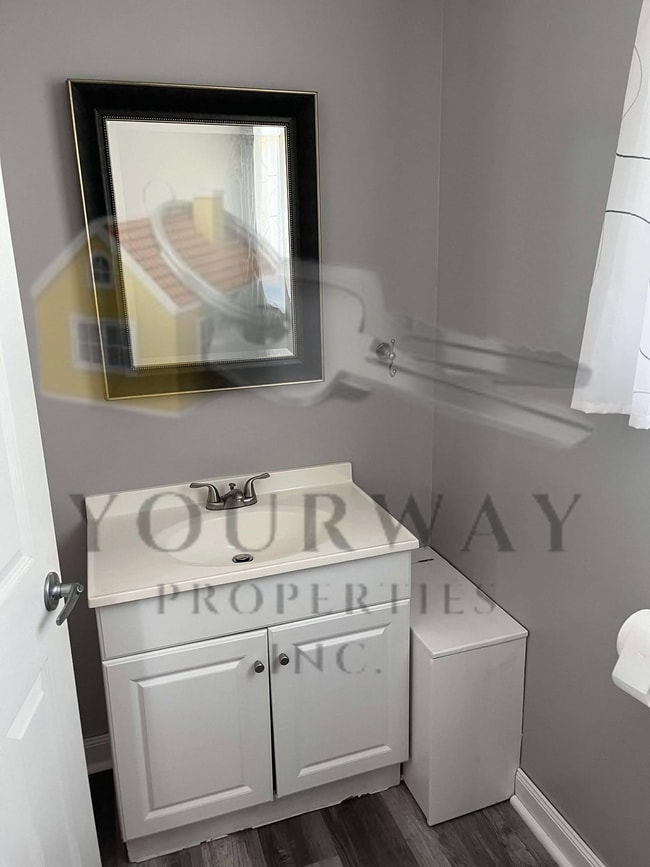 Photo - 62 Kenwick Dr