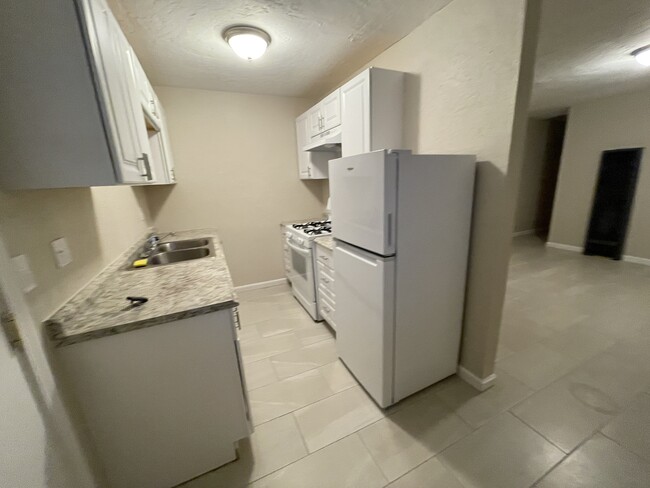 Kitchen - 62009 El Reposo Cir Apartments Unit B