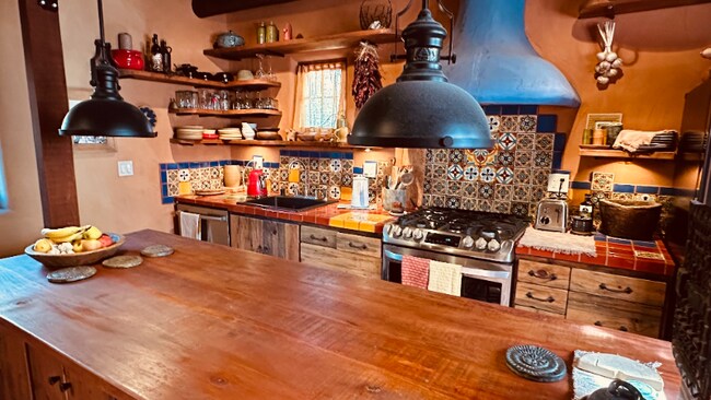 Photo - 824 Canyon Rd