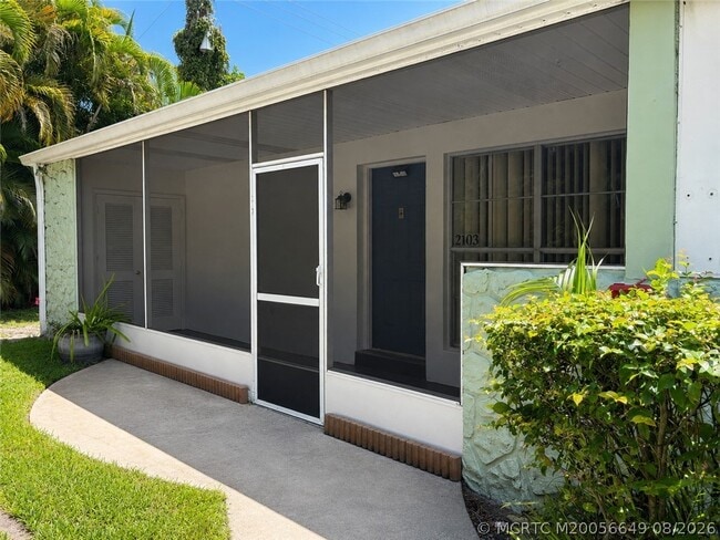Building Photo - 2103 SE Edler Dr