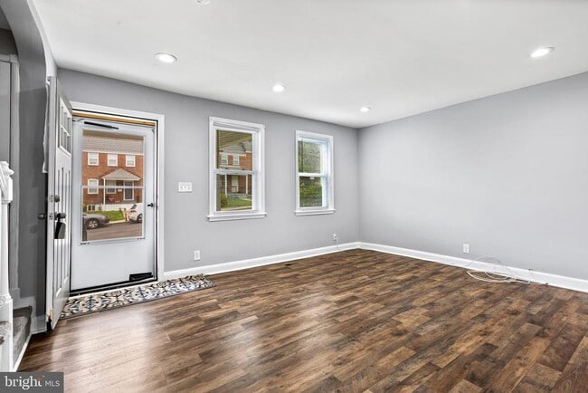 Photo - 1015 Lyndhurst St