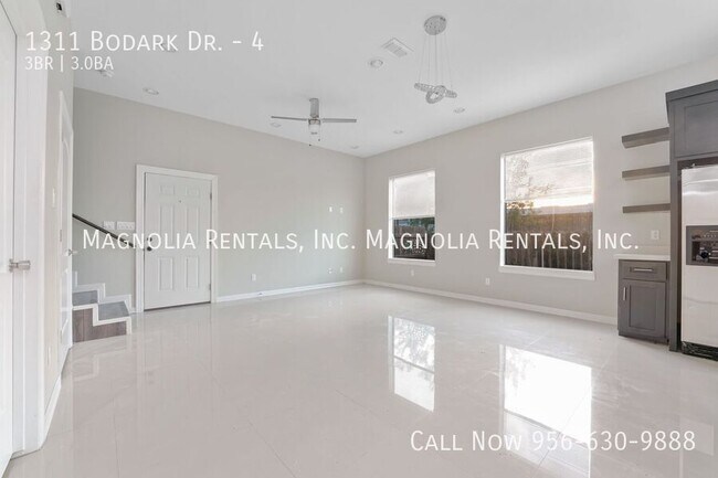 Photo - 1311 Bodark Dr Unit 4