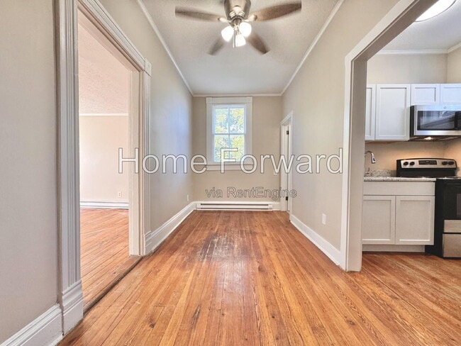 Photo - 812 W Maxwell St Unit 3