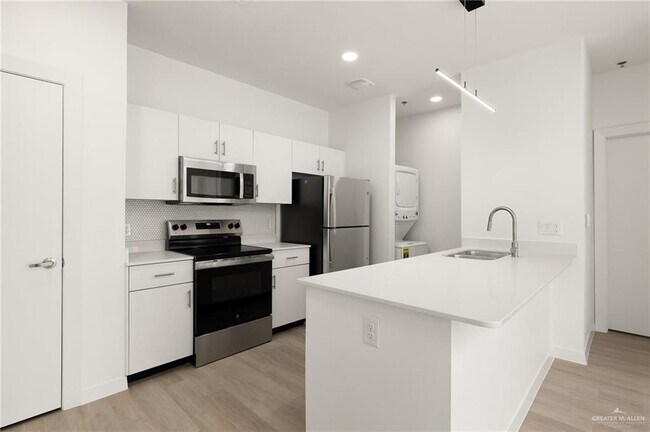 Photo - 7 N Ware Rd