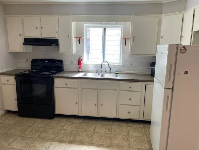 Photo - 71 Hickok St Unit A