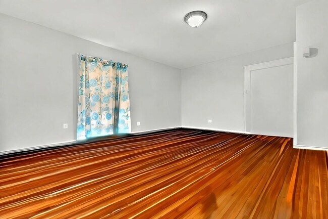 Photo - 1440 Wood Ave