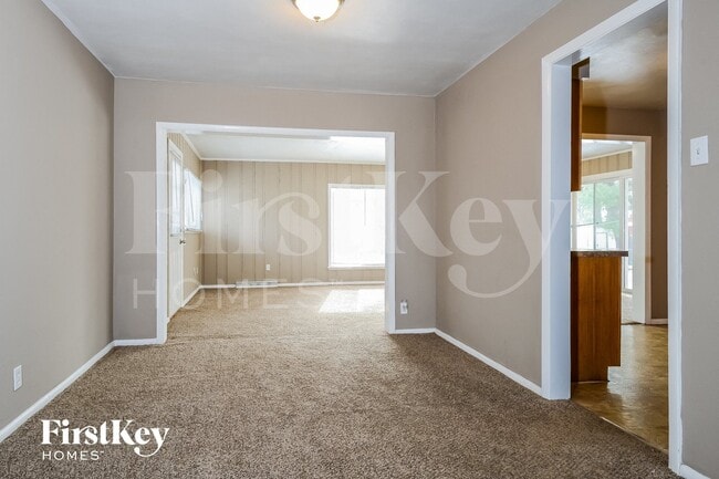 Photo - 6114 Fee Fee Rd