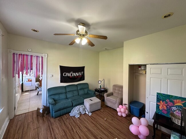 Photo - 319 Hilton Pl Unit 2