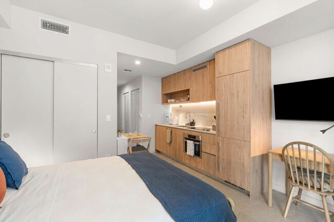 Photo - 11 NE 6th St Unit SI FL27-ID1492755P