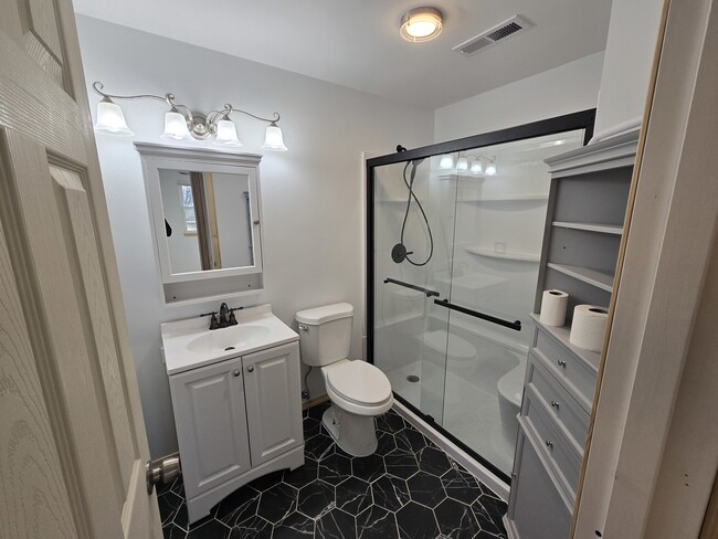 Photo - 3352 E 2059th Rd