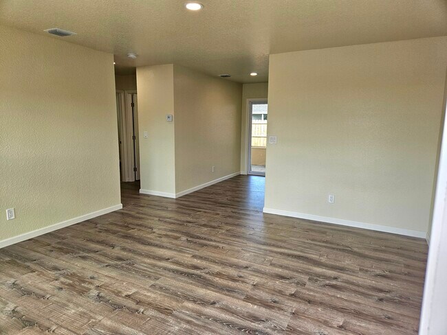 Photo - 105 Lagrange Ave