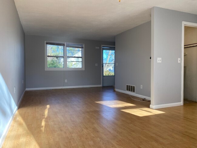 Photo - 325 Washington St Unit B