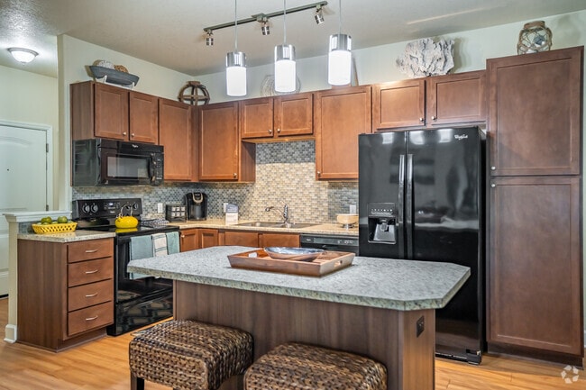 2BR, 2BA - 1,271SF - Kitchen