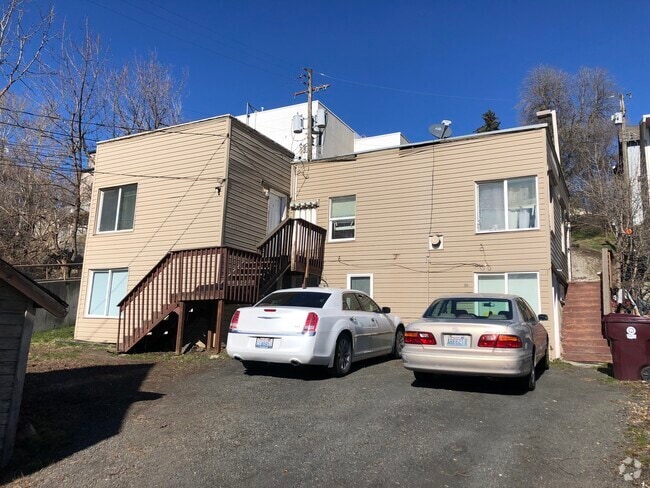Building Photo - 634 NE Gray Ln Unit 1 Rental